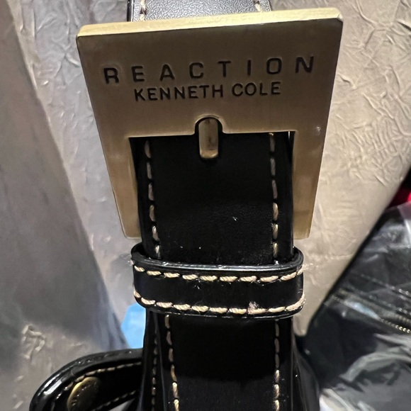 Kenneth Cole Reaction Black Adjustable Shoulder Strap Leather Handbag - Picture 6 of 6